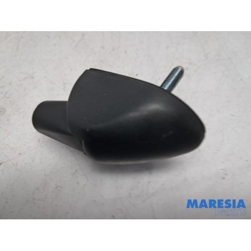 Peugeot - 108 - Antenne