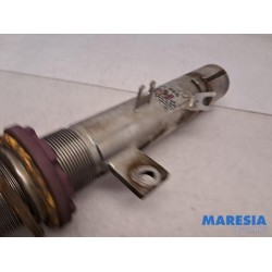 Citroen - DS3 - Front shock absorber rod, right