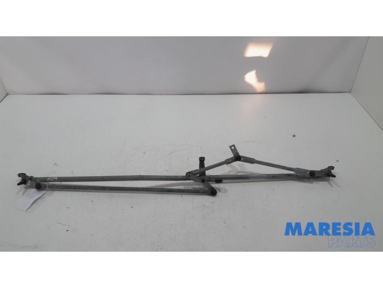 Peugeot - 308 - Wiper mechanism