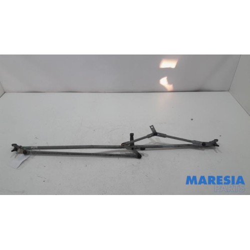 Peugeot - 308 - Wiper mechanism
