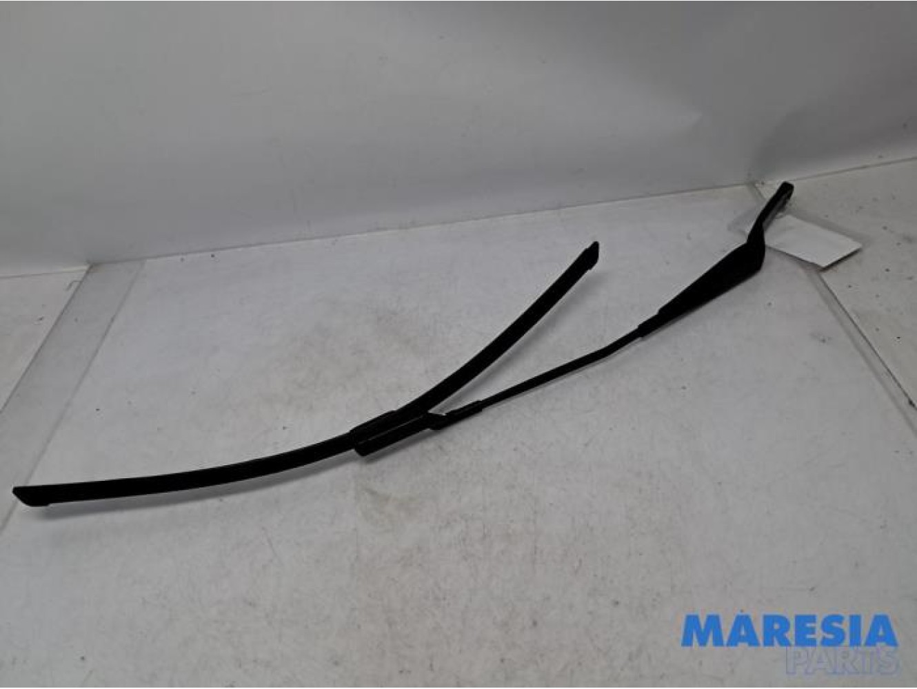 Peugeot - 308 - Front wiper arm