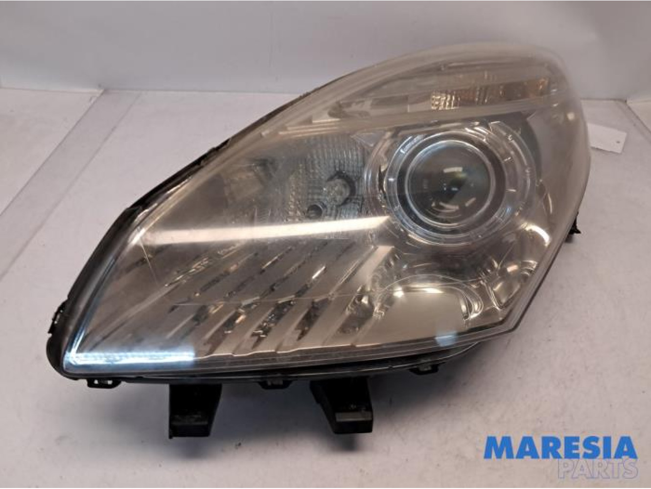 Renault - Grand Scenic - Phare gauche
