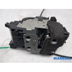 Renault - Grand Scenic - Front door lock mechanism 4-door, right