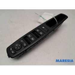 Renault - Grand Scenic - Multi-functional window switch