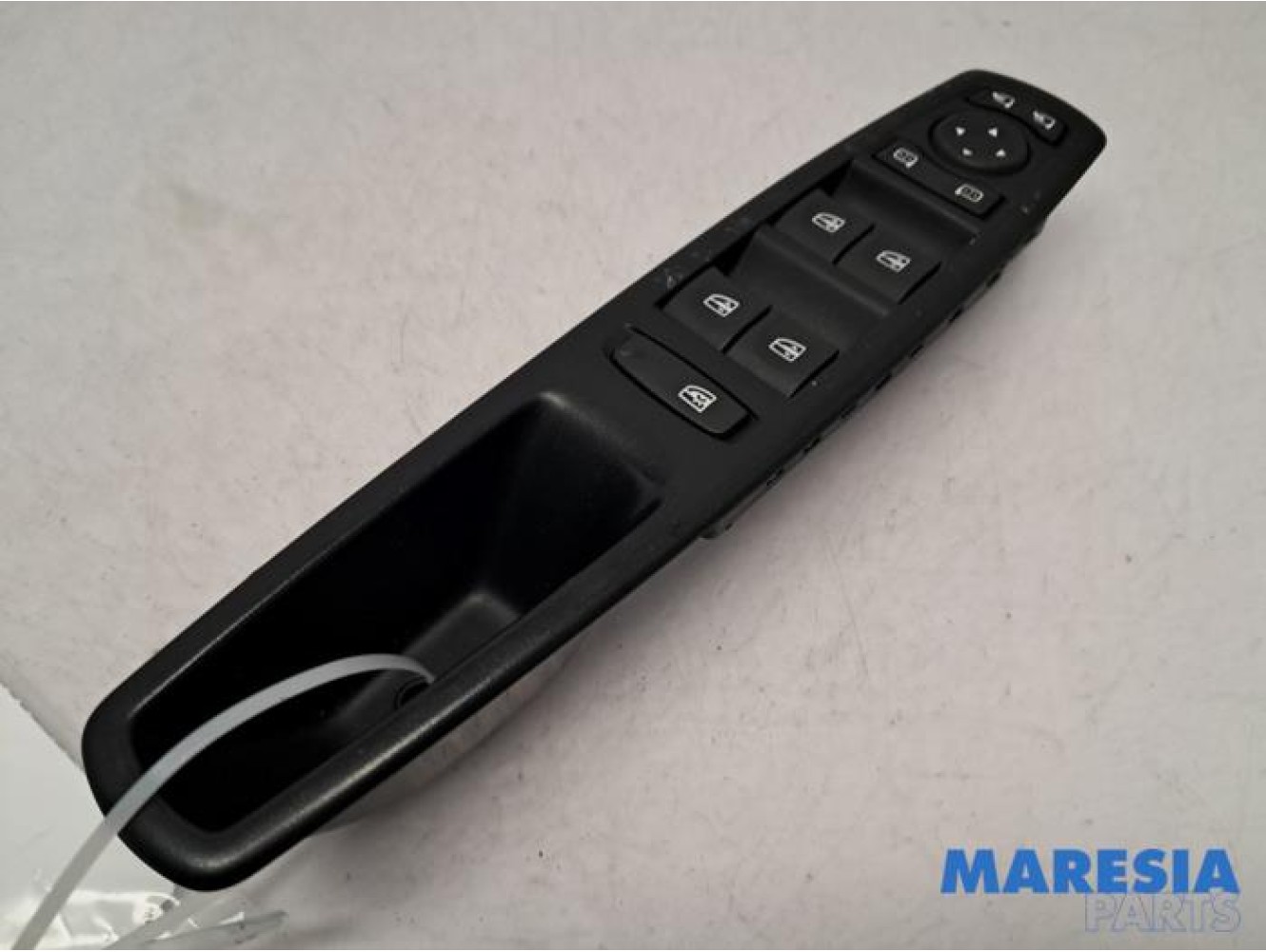 Renault - Grand Scenic - Multi-functional window switch