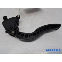 Renault - Grand Scenic - Accelerator pedal