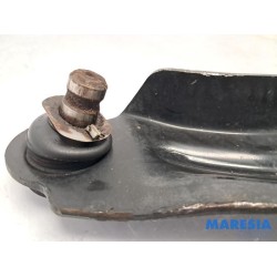 Renault - ZOE - Front lower wishbone, right
