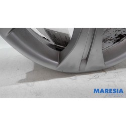 Renault - Megane - Wheel