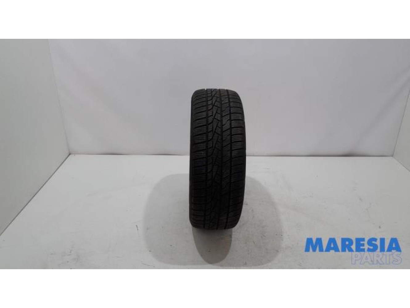 Renault - Grand Scenic - Tyre