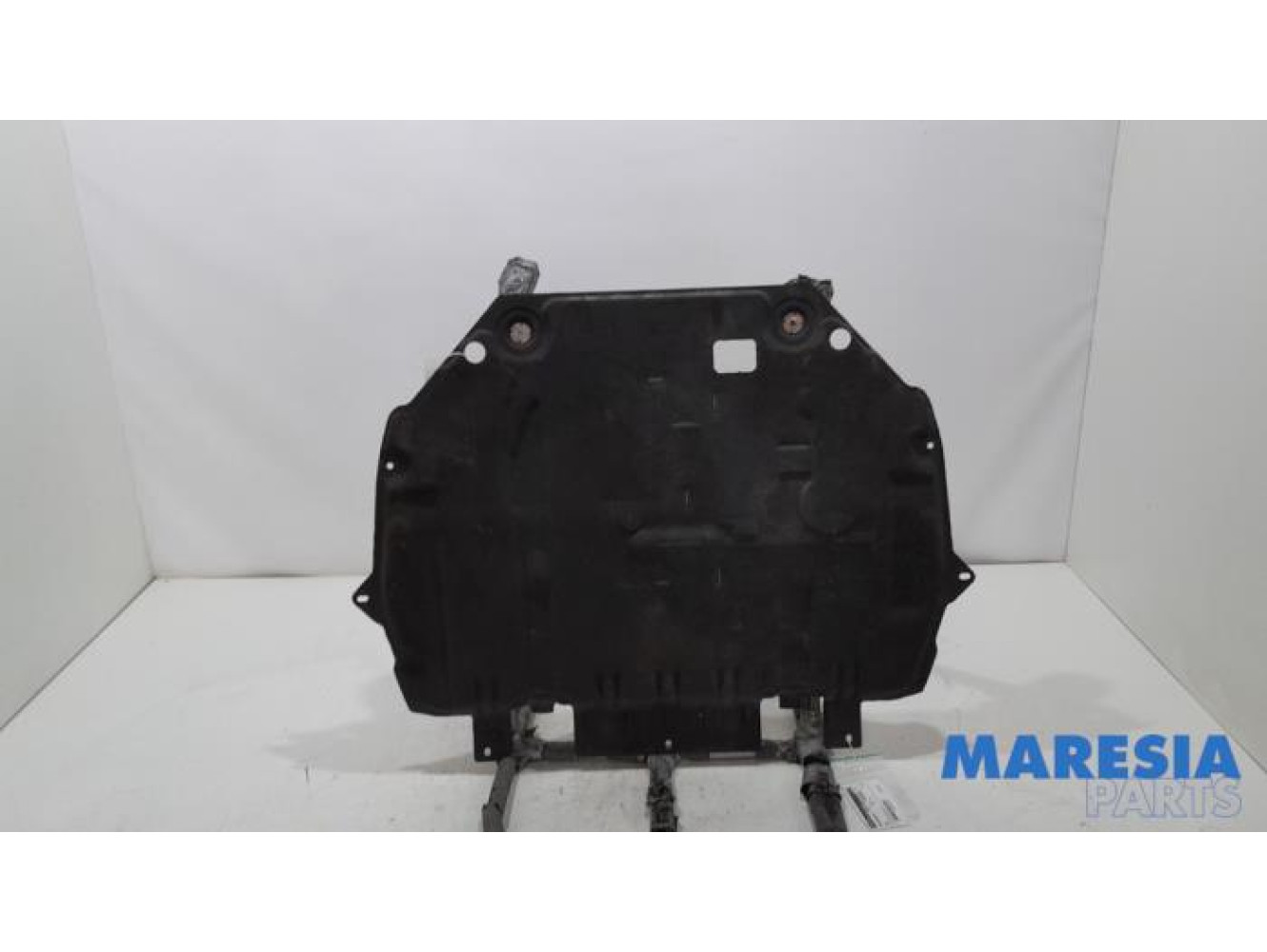 Opel - Combo - Engine protection panel