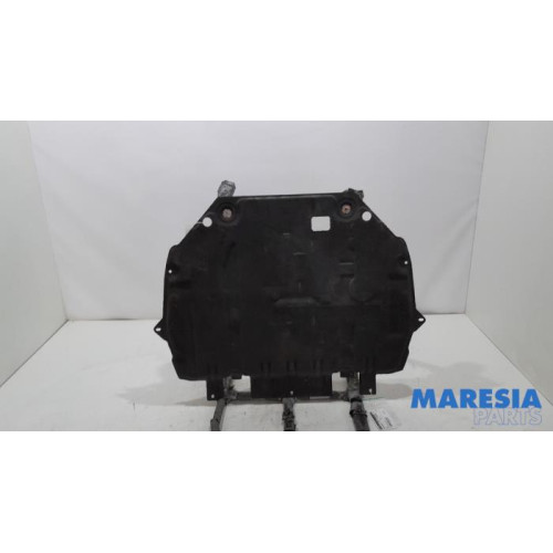 Opel - Combo - Engine protection panel