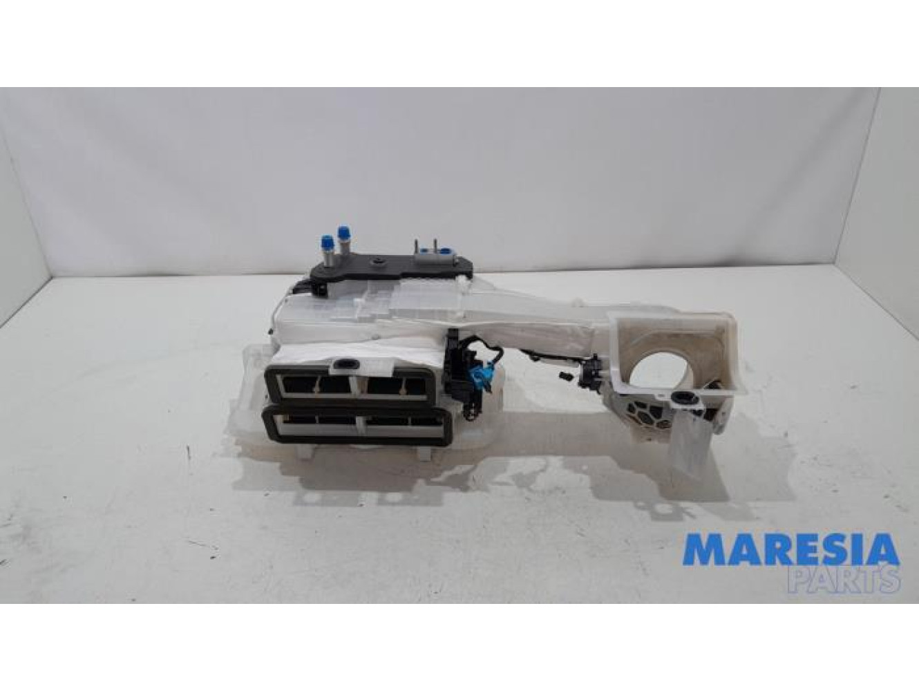 Opel - Combo - Heater housing