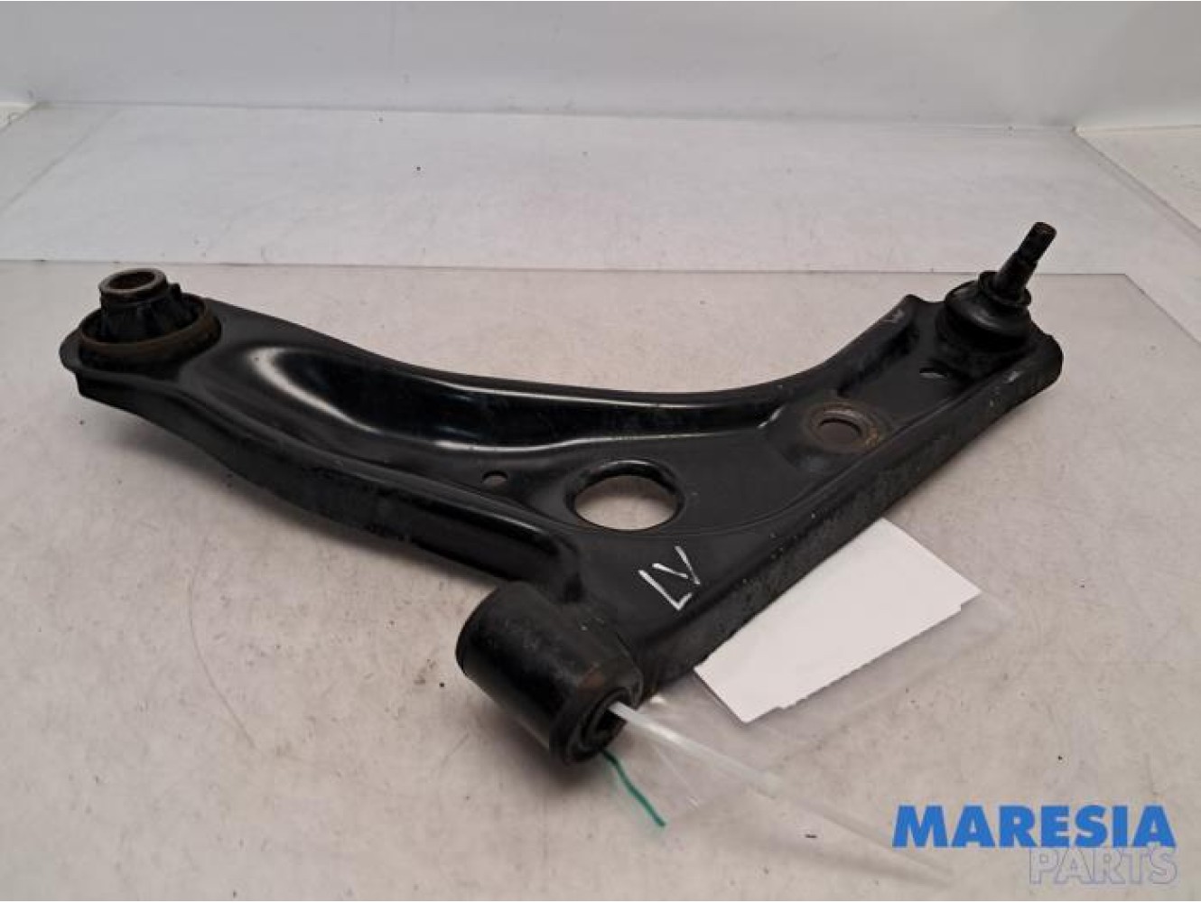Peugeot - 108 - Front lower wishbone, left