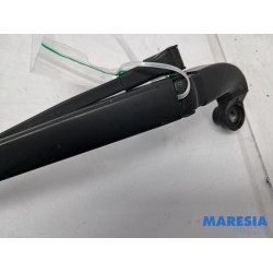 Peugeot - 108 - Front wiper arm