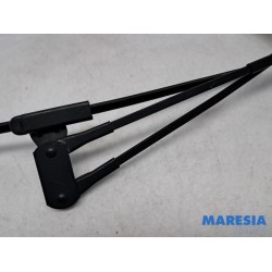 Peugeot - 108 - Front wiper arm