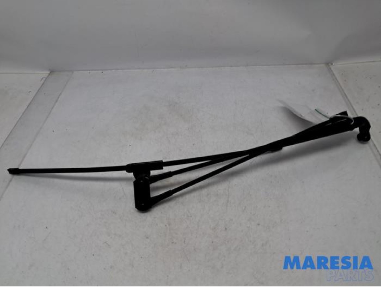 Peugeot - 108 - Front wiper arm