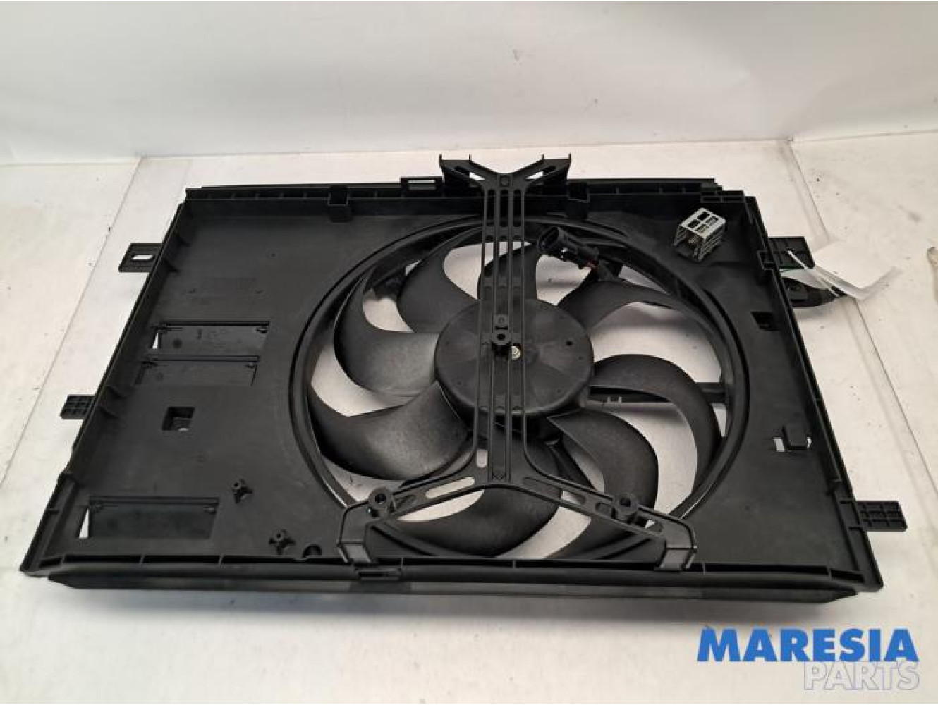 Opel - Combo - Fan motor
