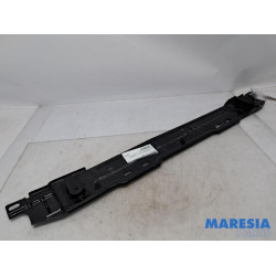Opel - Combo - Radiator bar