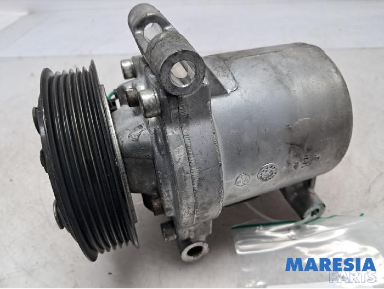 Opel - Combo - Air conditioning pump