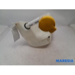 Renault - Grand Scenic - Front windscreen washer reservoir