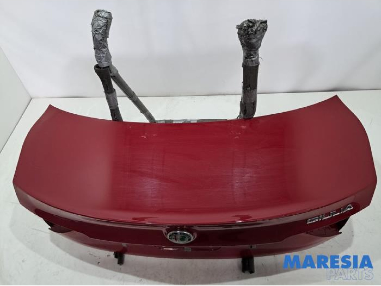 Alfa Romeo - Giulia - Tailgate