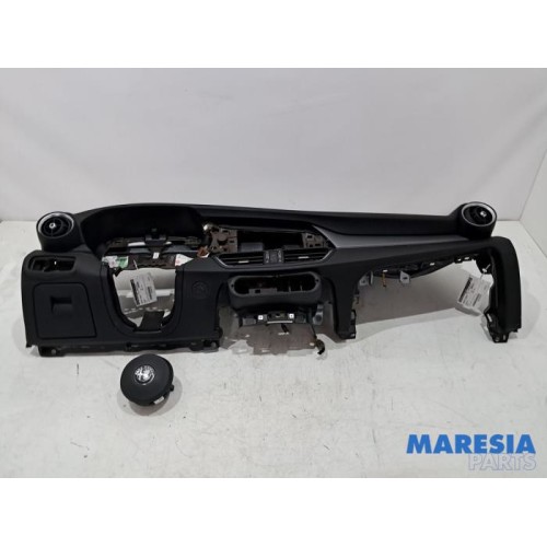 Alfa Romeo - Giulia - Airbag set + dashboard