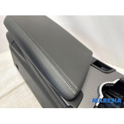 Alfa Romeo - Giulia - Middle console