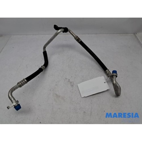 Renault - Megane - Air conditioning line