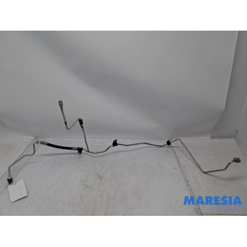 Renault - Megane - Air conditioning line