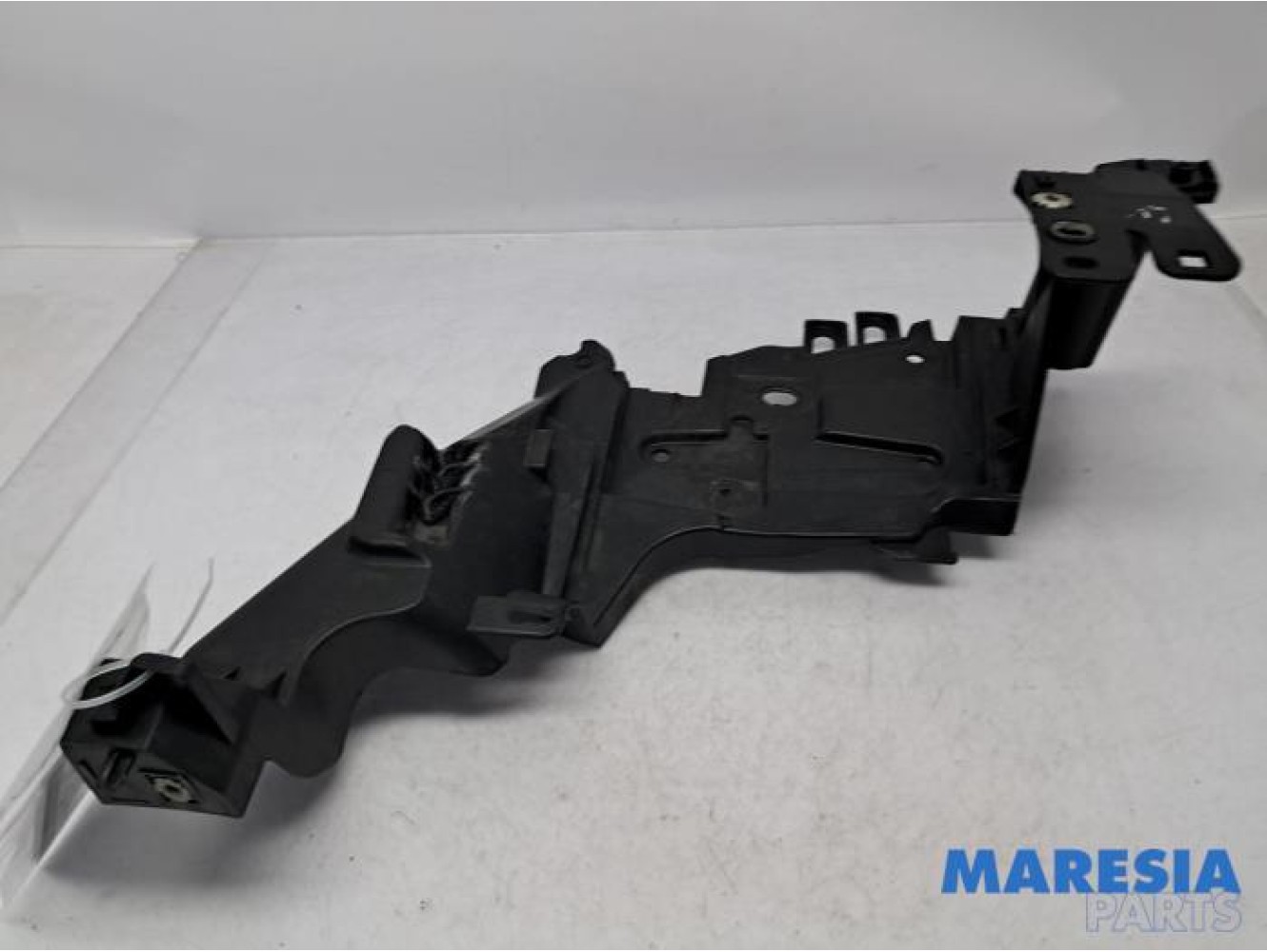 Renault - Megane - Koplampframe links