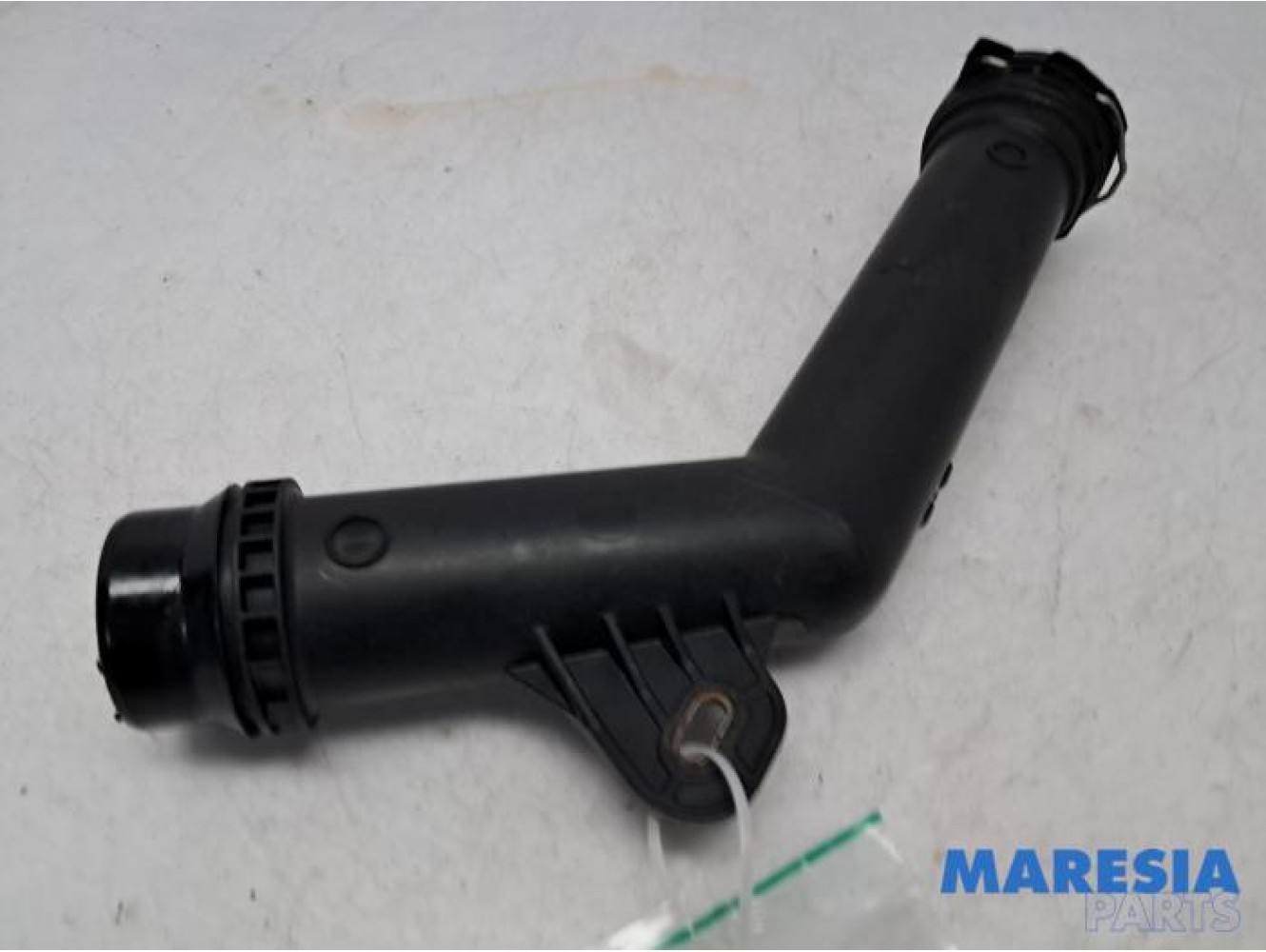 Renault - Megane - Air intake hose