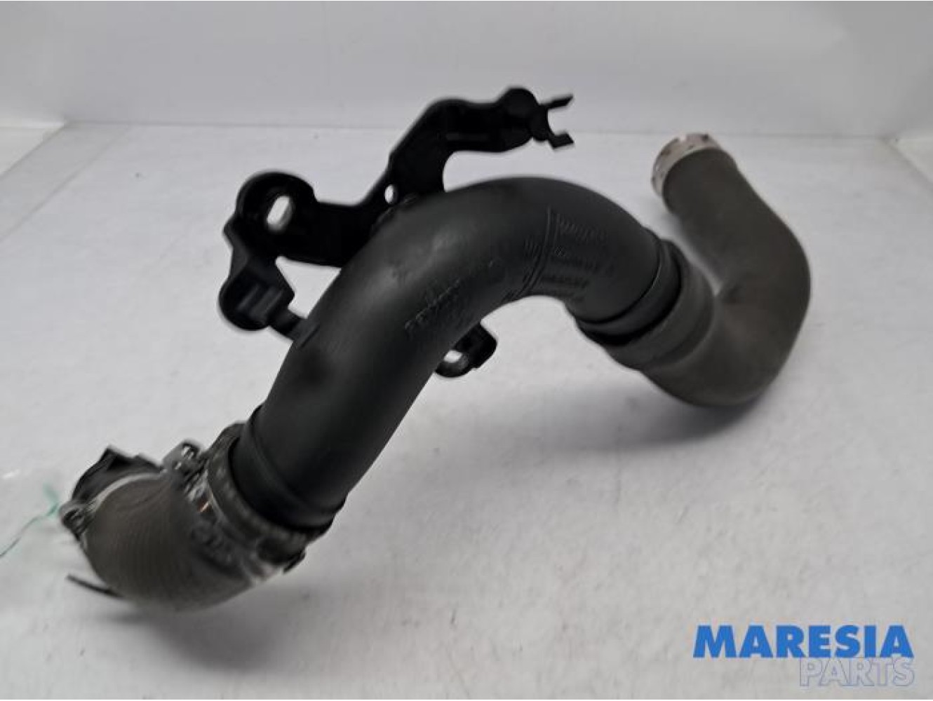 Renault - Megane - Air intake hose