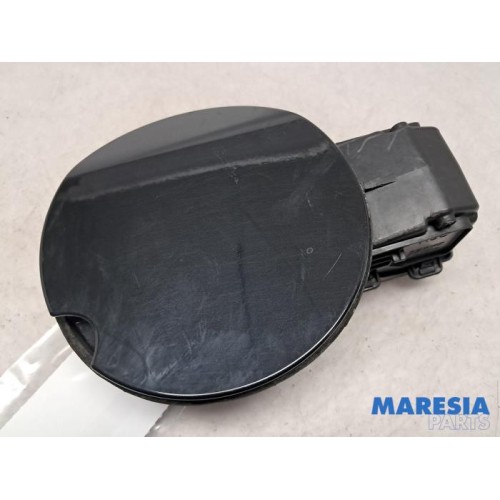 Renault - Megane - Tank Klep