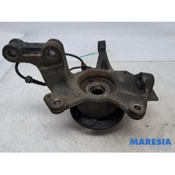 Renault - Megane - Knuckle, front right