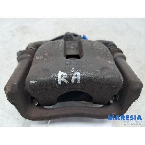 Renault - Megane - Rear brake calliper, right