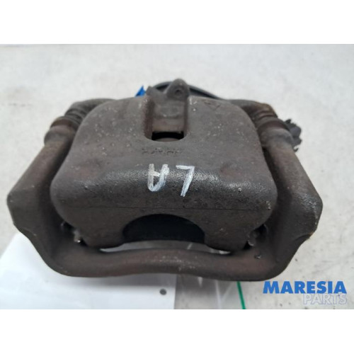 Renault - Megane - Rear brake calliper, left