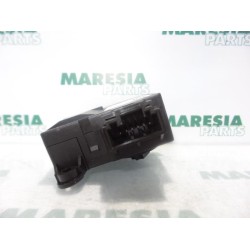 Renault - Megane Scenic - Heater valve motor