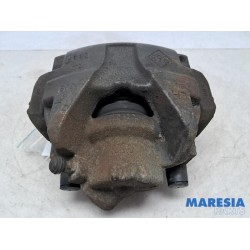 Renault - Megane - Front brake calliper, left
