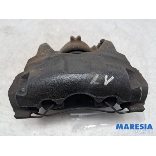 Renault - Megane - Front brake calliper, left