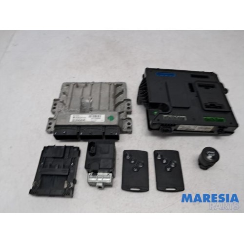 Renault - Megane - Engine management computer