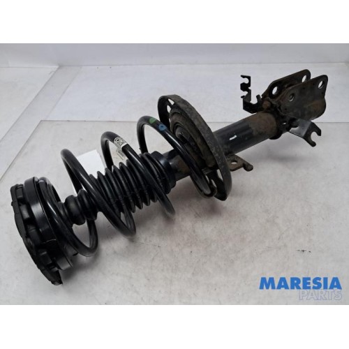 Renault - Megane - Front shock absorber rod, left