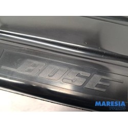 Renault - Megane - Subwoofer