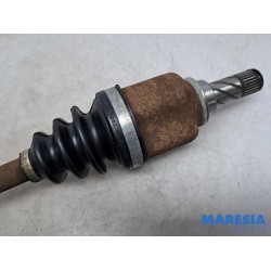 Renault - Megane - Aandrijfas links-voor