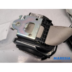 Renault - Megane - Front seatbelt, right