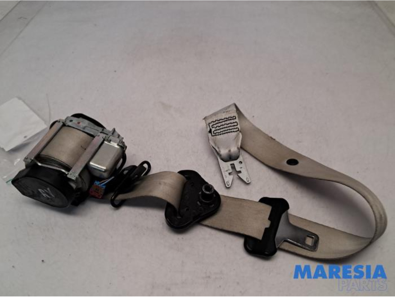 Renault - Megane - Front seatbelt, right