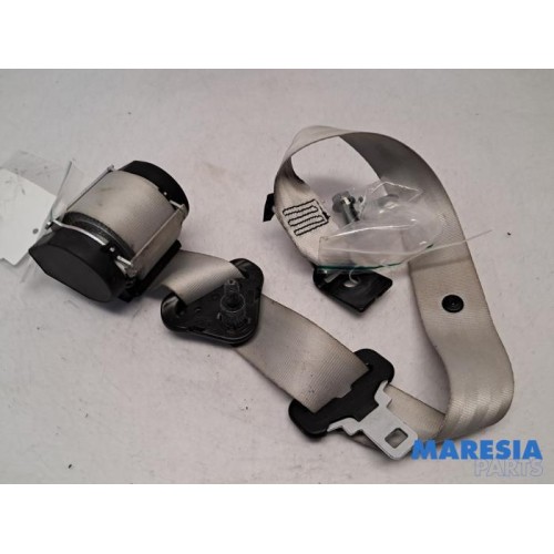 Renault - Megane - Sicherheitsgurt links hinten