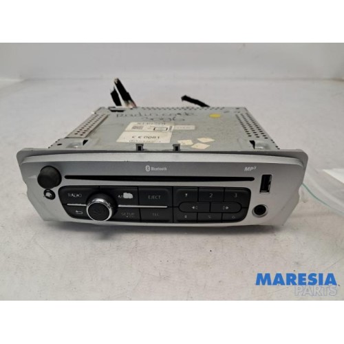 Renault - Megane - Radio CD Speler