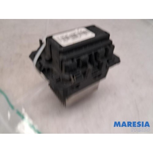 Renault - Megane - Heater resistor
