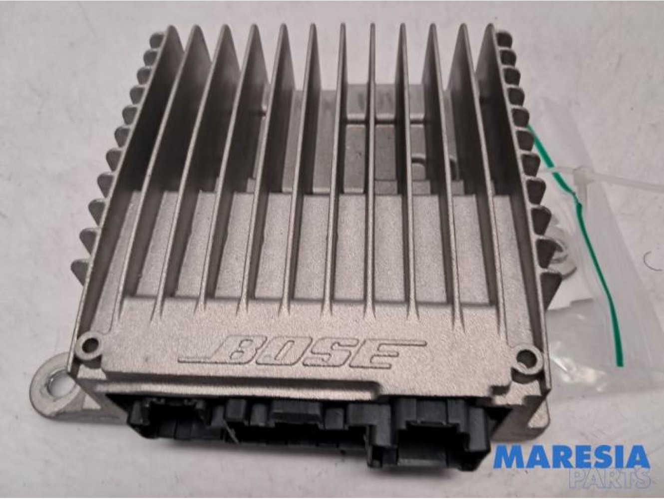 Renault - Megane - Radio amplifier