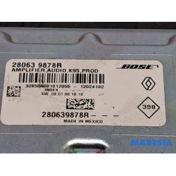 Renault - Megane - Radio amplifier